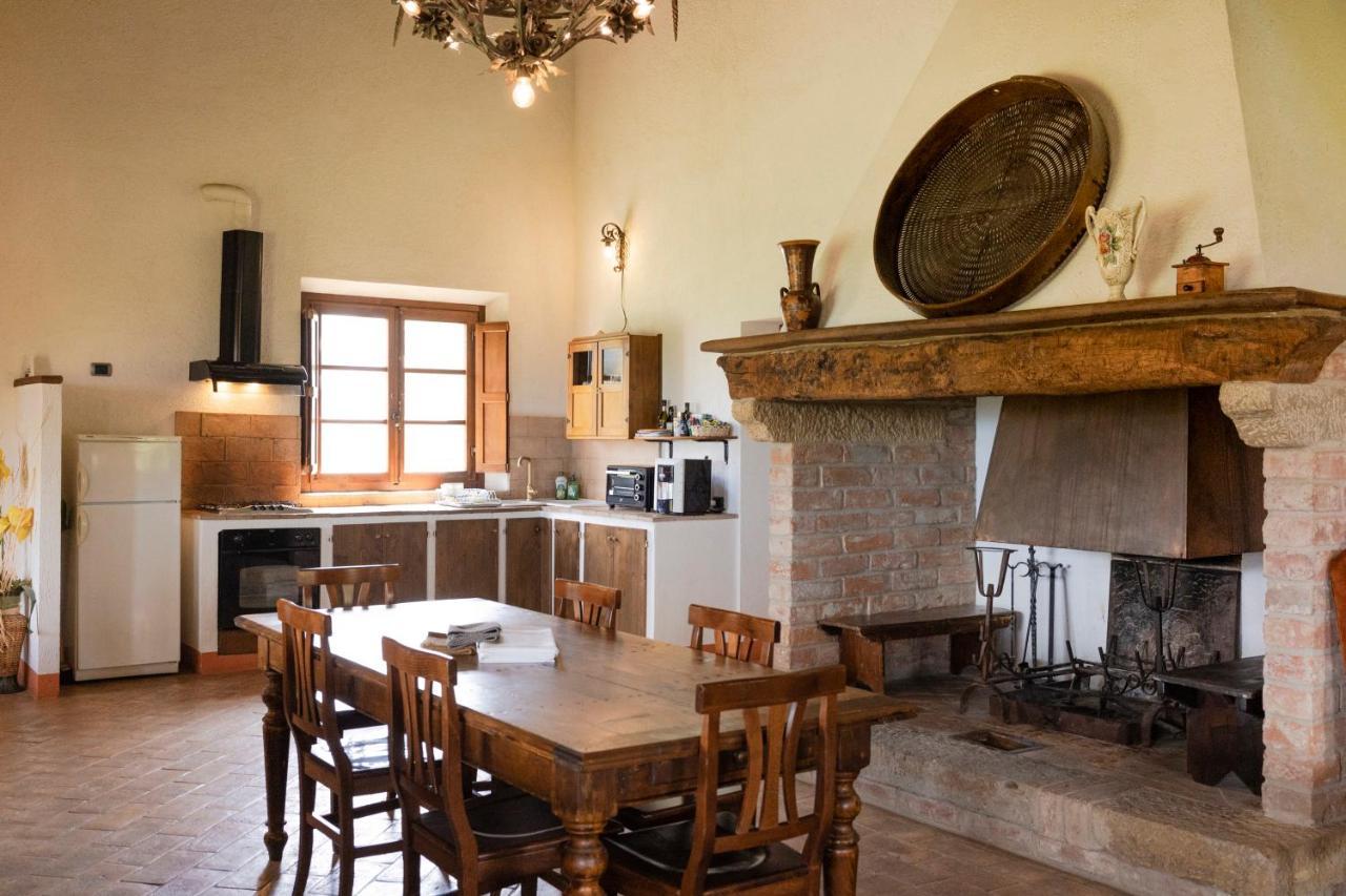 Montepulciano Stazione Agriturismo Il Serraglio מראה חיצוני תמונה